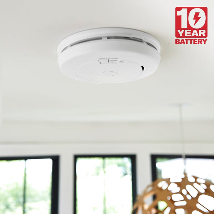 Ceiling mounted fire alarm with a 10 year battery